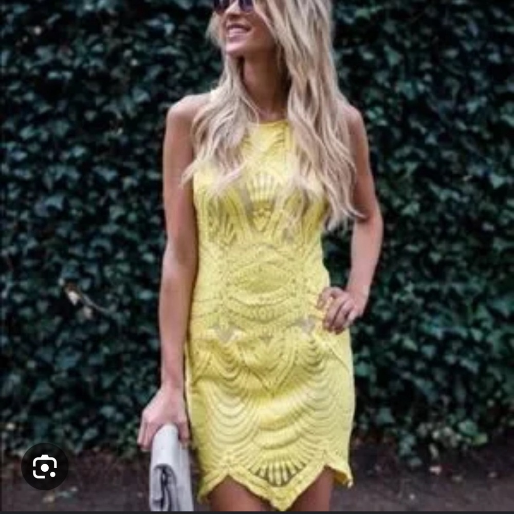 VICI Majestic Lace Dress Yellow - Tea & Cup - Size M